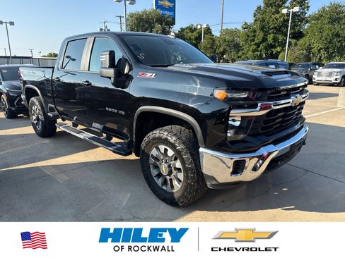 Used 2024 Chevrolet Silverado 2500 LT AWD/4WD image 1