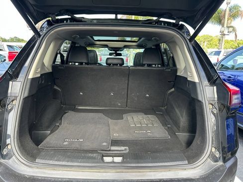 Used 2022 Nissan Rogue Platinum AWD/4WD image 51