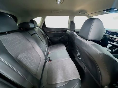 Certified 2025 Kia Seltos S image 25