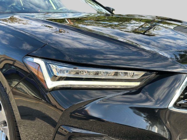 Used 2023 Acura TLX w/ Technology Package FWD image 9