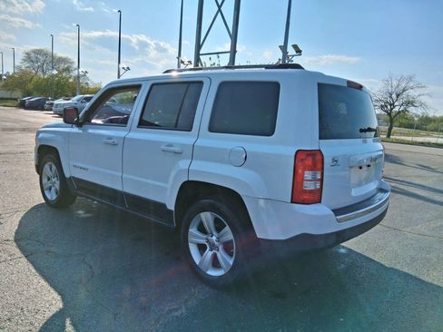 Used 2012 Jeep Patriot Limited w/ Sun/Sound Group FWD image 6