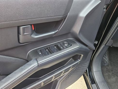 Used 2025 Toyota 4Runner SR5 image 15