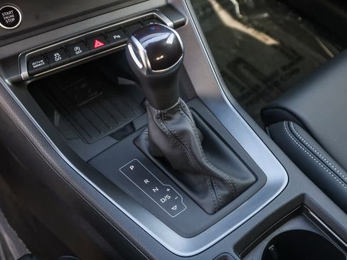 New 2025 Audi Q3 2.0T Premium image 28