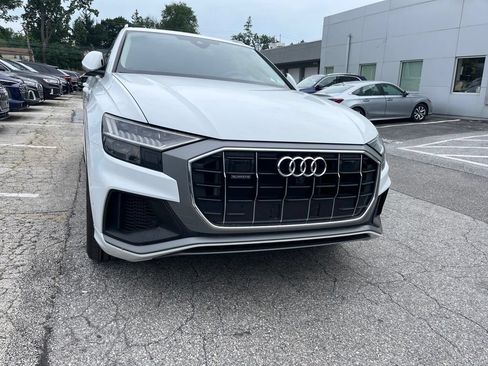 Used 2023 Audi Q8 Premium Plus w/ Premium Plus Package AWD/4WD image 2