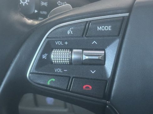 Used 2017 Genesis G90 3.3T Premium image 12