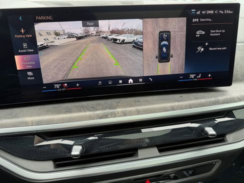 Certified 2024 BMW X7 xDrive40i w/ Executive Package image 22