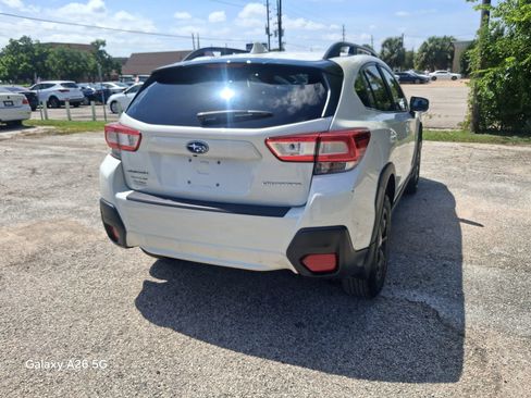 Used 2019 Subaru Crosstrek 2.0i Premium w/ Popular Package #2 AWD/4WD image 5