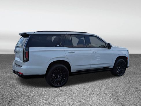 Used 2024 Cadillac Escalade Sport w/ LPO, ONYX Package image 28