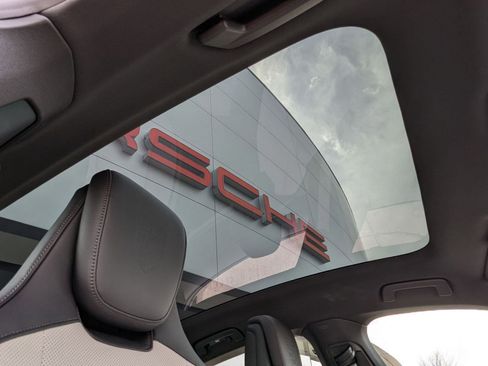 New 2025 Porsche Taycan 4S image 27