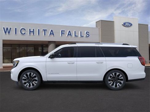 New 2025 Ford Expedition Max Platinum w/ Driver's Package image 3