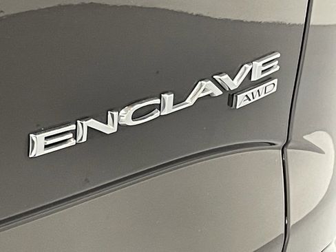 Used 2018 Buick Enclave Premium w/ Experience Buick Package image 8