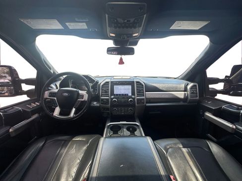 Used 2021 Ford F250 Platinum w/ Tremor Off-Road Package AWD/4WD image 14
