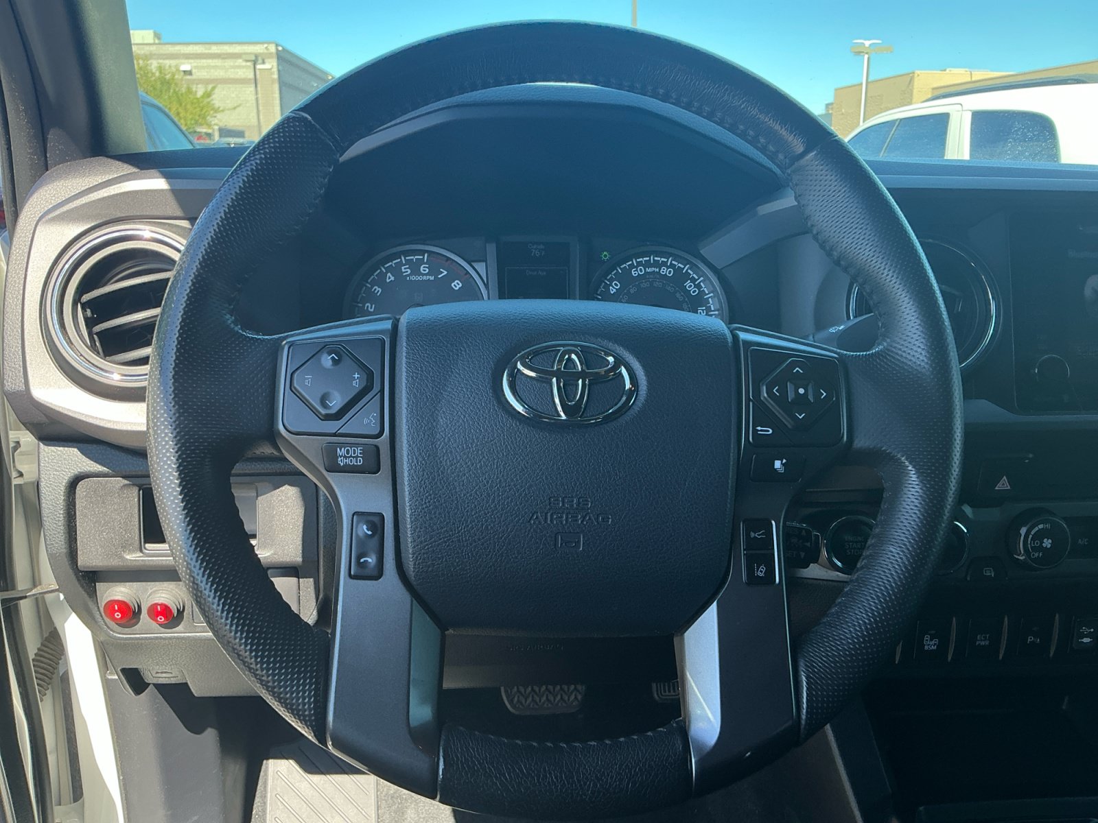 Certified 2019 Toyota Tacoma TRD Sport AWD/4WD image 9