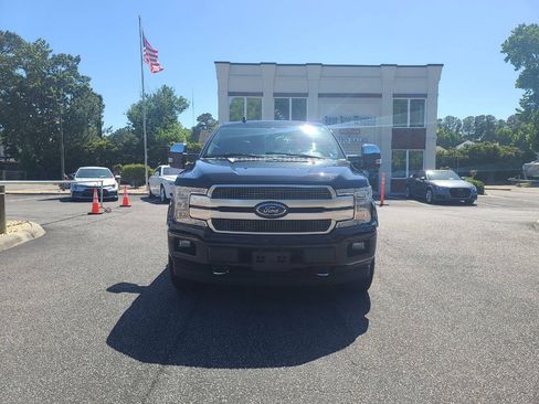 Used 2018 Ford F150 Platinum w/ Equipment Group 701A Luxury AWD/4WD image 2