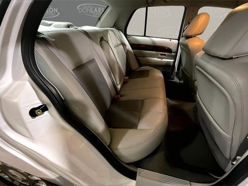 Used 2003 Mercury Grand Marquis GS image 16