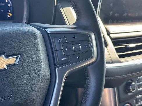 Used 2023 Chevrolet Suburban LT image 33