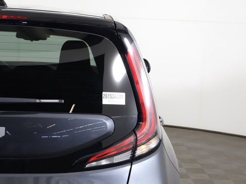 Used 2025 Kia Soul S image 15