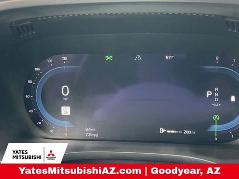 Used 2023 Volvo XC60 B5 Plus image 7