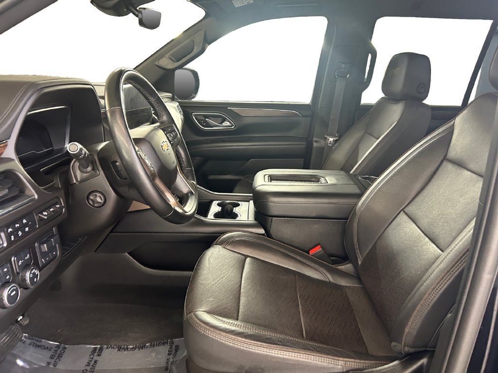 Used 2023 Chevrolet Tahoe High Country w/ LPO, Illumination Package AWD/4WD image 10
