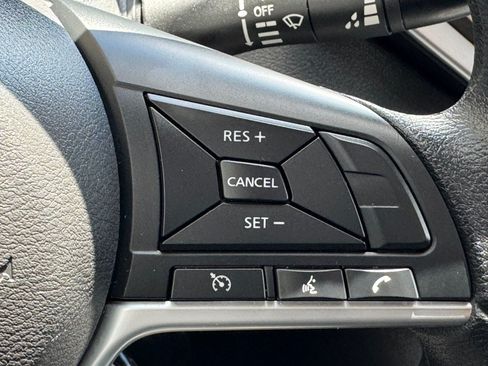 Used 2025 Nissan Altima 2.5 SV FWD image 16