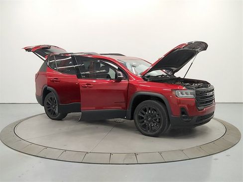 Used 2022 GMC Acadia SLE w/ Driver Convenience Package image 16