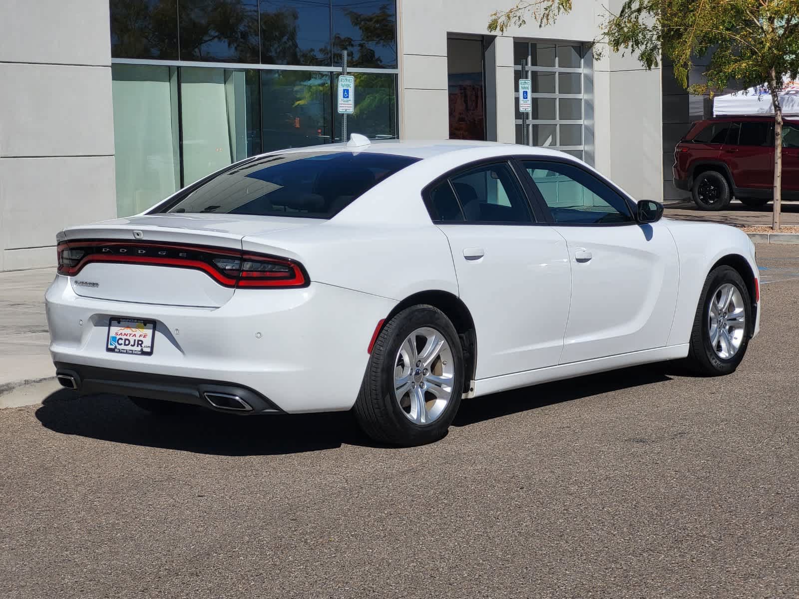Used 2023 Dodge Charger SXT RWD image 5