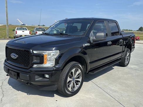 Used 2019 Ford F150 XL w/ Equipment Group 101A Mid AWD/4WD image 8