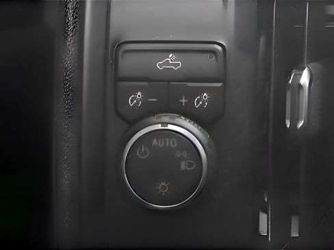 Used 2022 Chevrolet Silverado 1500 Custom RWD image 11