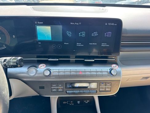 Used 2024 Hyundai Kona SEL FWD image 12