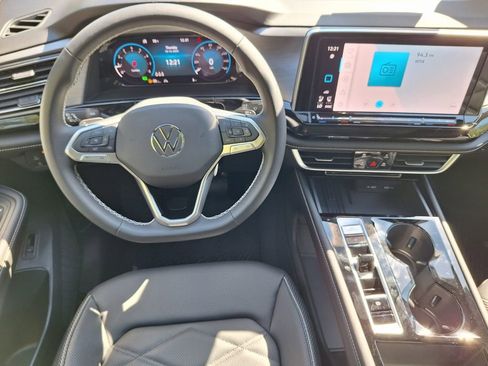 New 2026 Volkswagen Atlas Cross Sport SE image 21