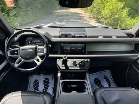 Used 2024 Land Rover Defender 110 S AWD/4WD image 21
