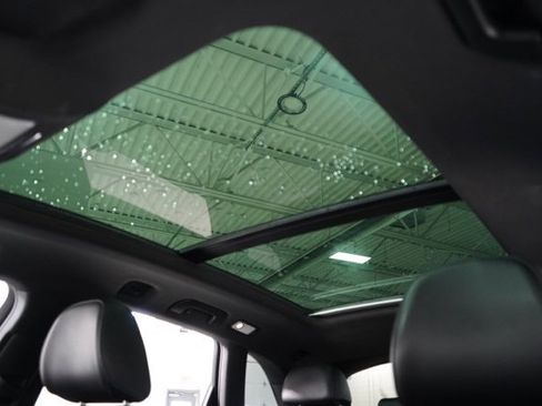 Used 2017 Audi Q5 2.0T Premium Plus w/ Technology Package image 17