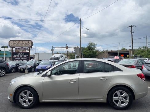 Used 2013 Chevrolet Cruze LT FWD image 3
