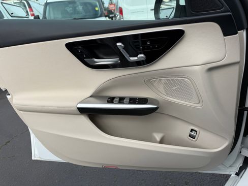 Used 2025 Mercedes-Benz C 300 C 300 4MATIC image 24