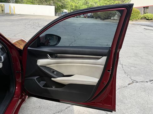 Used 2020 Honda Accord LX image 25