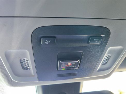 Used 2023 Toyota Camry SE image 36