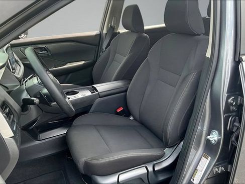 Used 2025 Nissan Rogue S FWD image 21