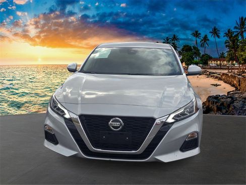 Used 2022 Nissan Altima 2.5 SV image 2