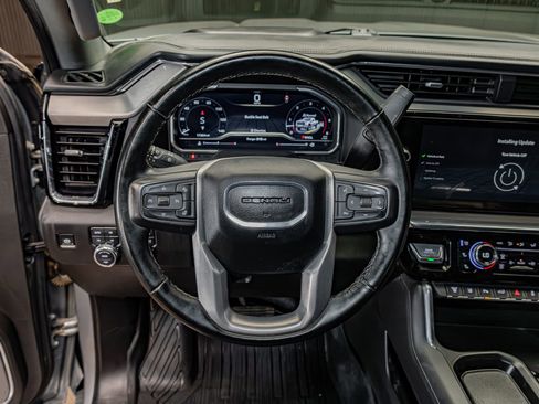 Used 2025 GMC Sierra 3500 Denali w/ Denali Reserve Package image 19