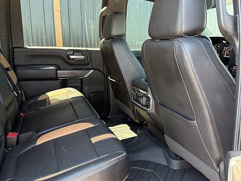 Used 2021 Chevrolet Silverado 2500 LTZ w/ Carhartt Edition AWD/4WD image 10