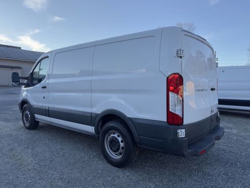 Used 2016 Ford Transit 150 150 3dr SWB Low Roof Cargo Van image 5