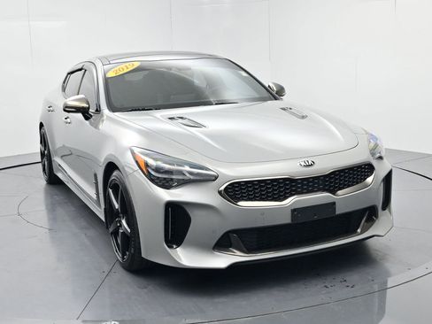 Used 2019 Kia Stinger GT2 AWD/4WD image 2