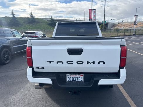 Certified 2024 Toyota Tacoma SR5 image 3