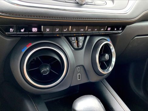 Used 2020 Chevrolet Blazer Premier FWD image 35