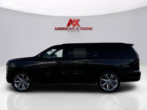 Used 2025 Cadillac Escalade ESV Sport w/ Touring Package AWD/4WD image 2