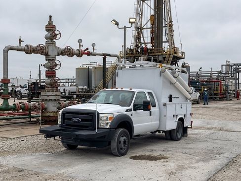 Used 2016 Ford F550 2WD SuperCab Super Duty image 1