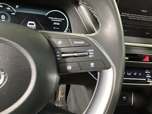 Used 2023 Hyundai Sonata SEL w/ Convenience Package FWD image 16