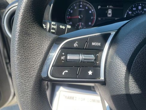 Used 2024 Kia Forte LXS FWD image 16