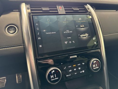 Used 2022 Land Rover Discovery S R-Dynamic image 16