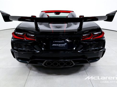 Used 2026 Chevrolet Corvette ZR1 w/ ZR1 Carbon Fiber Aero Package RWD image 8